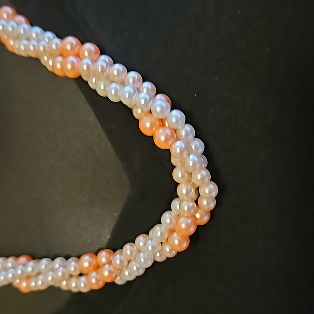 3 Strands of Twisted Pearl Beads Necklace 23" - Picture 2 of 6